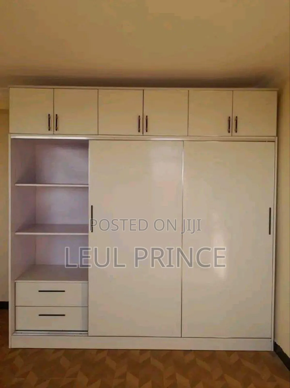 Closet Shiba Furniture