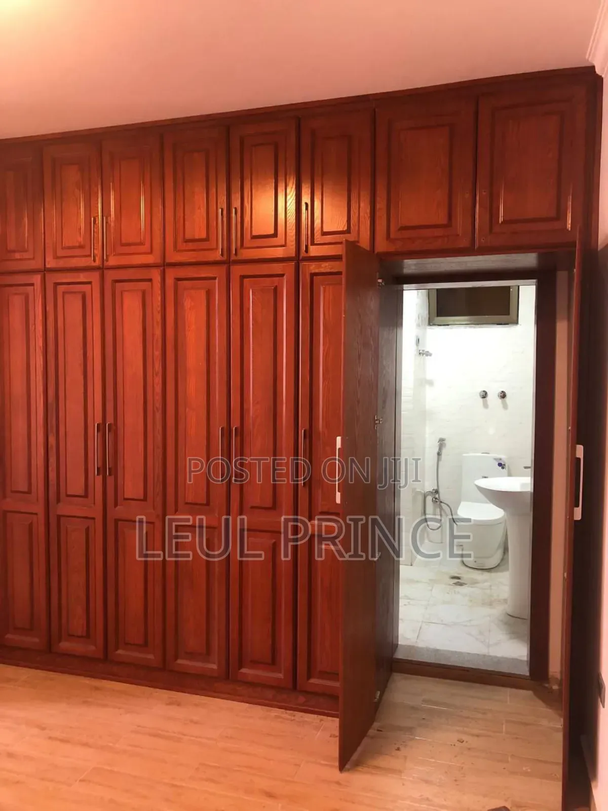 Closet Shiba Furniture