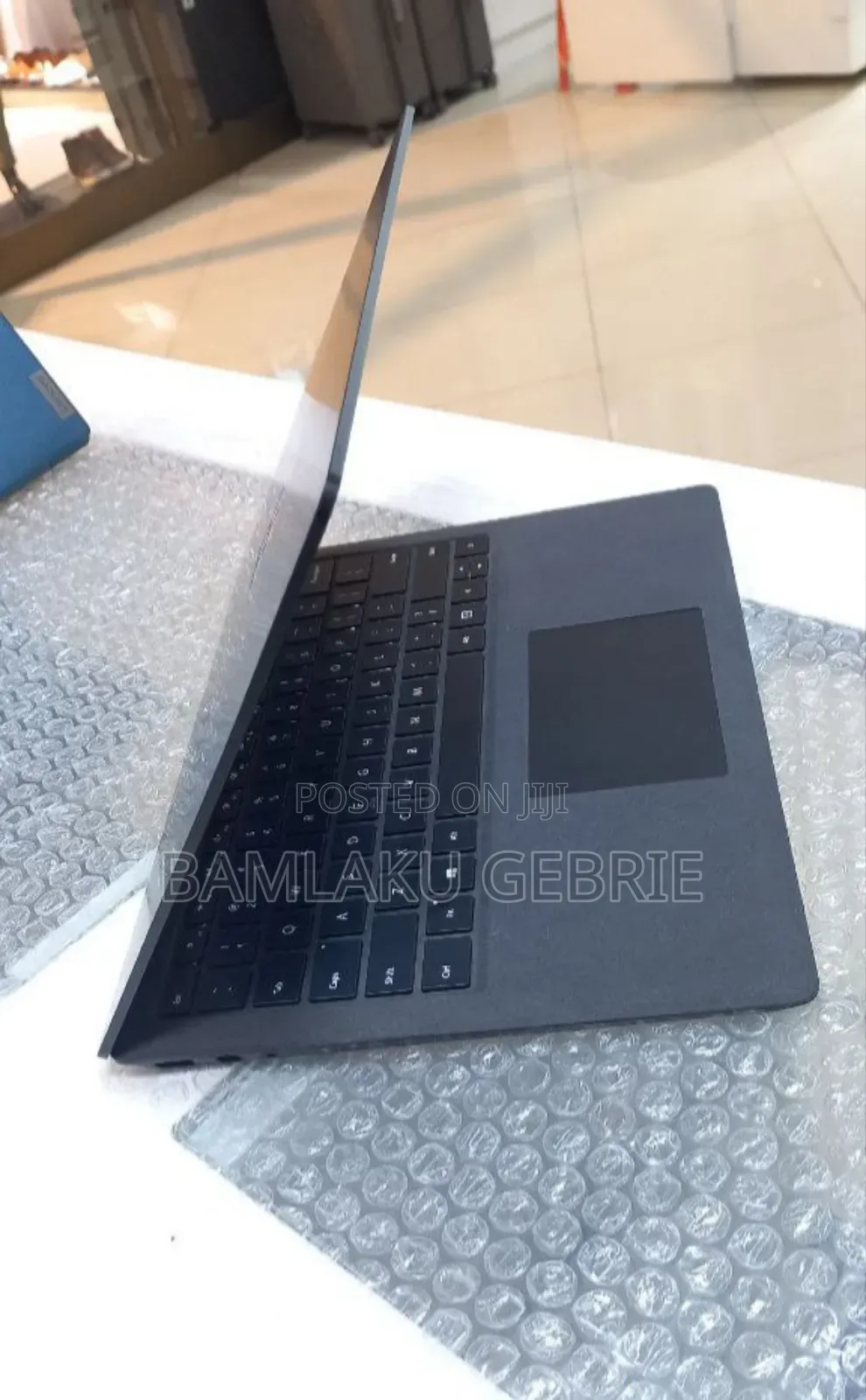 New Laptop Microsoft Surface Laptop 2 16GB Intel Core I7 SSD 512GB