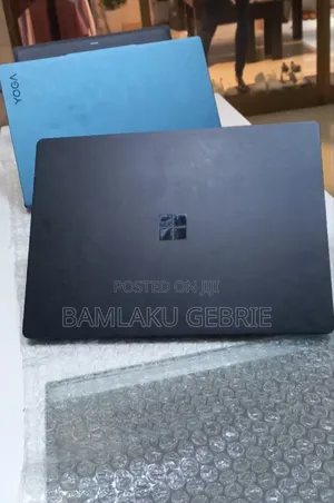 New Laptop Microsoft Surface Laptop 2 16GB Intel Core I7 SSD 512GB