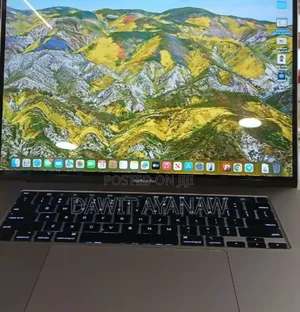 New Laptop Apple MacBook Pro 2017 16GB Intel Core I7 SSD 512GB