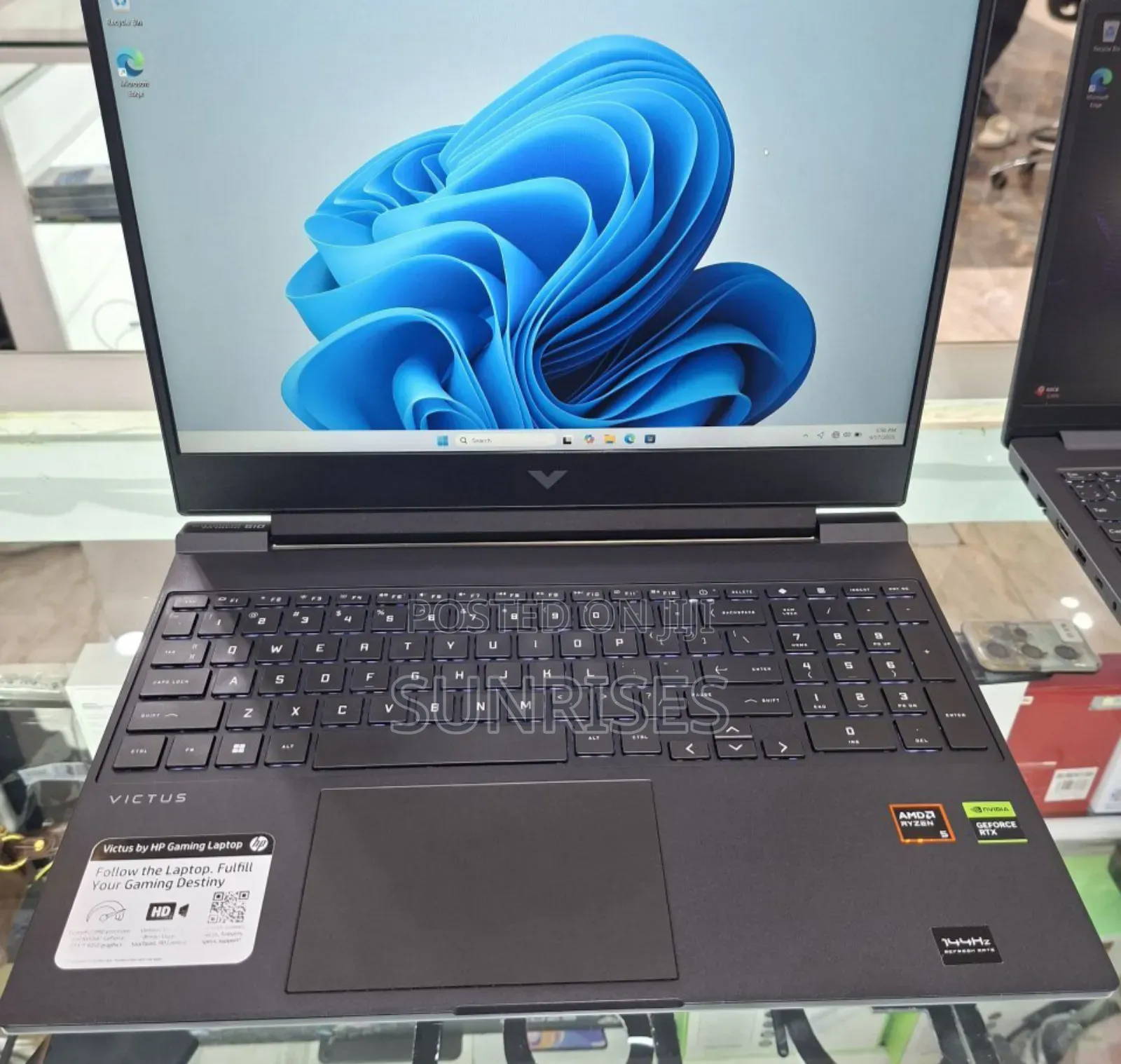 New Laptop HP Victus 16 16GB AMD Ryzen 5 SSD 512GB