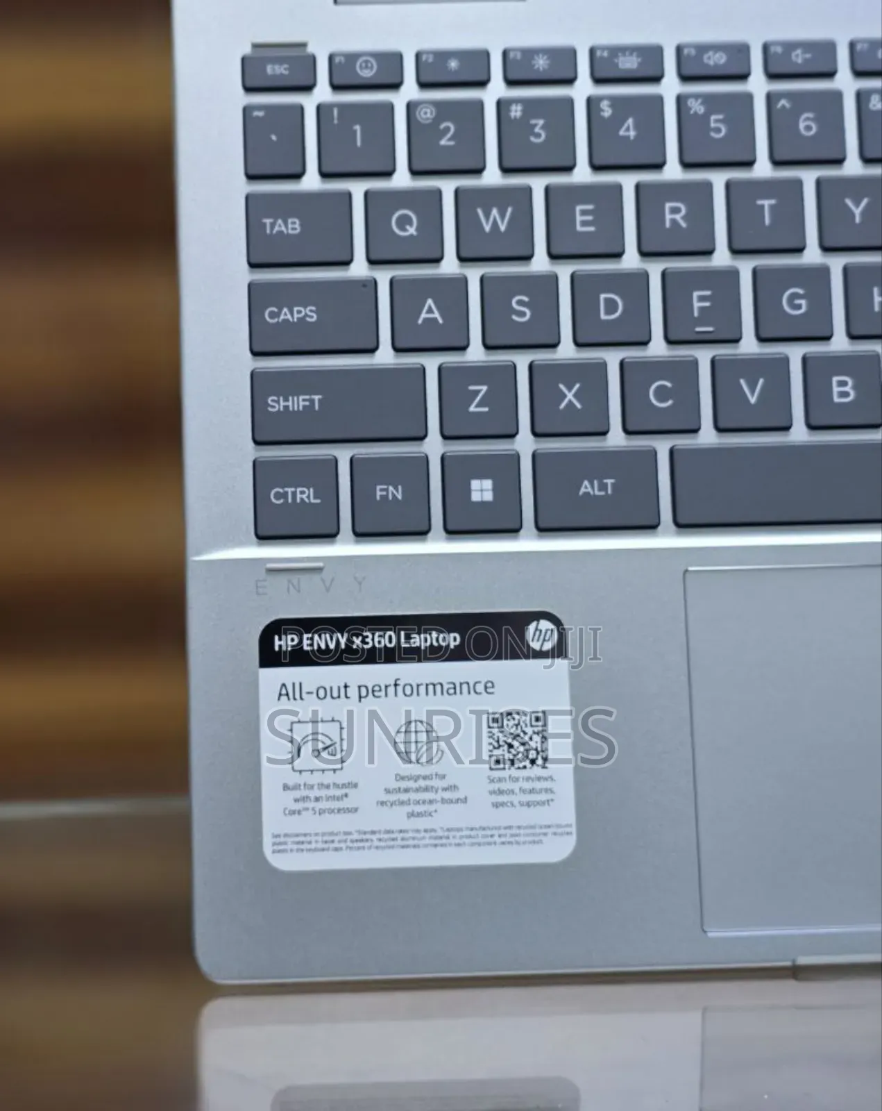 New Laptop HP Envy X360 8GB Intel Core I5 SSD 1T