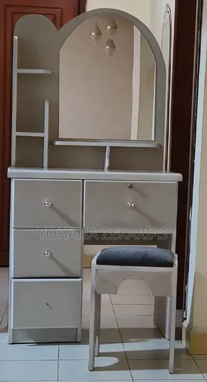 Photo - Used Dressing Table for Sale