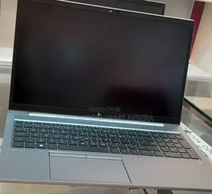 New Laptop HP ZBook 15 32GB Intel Core I7 SSD 512GB