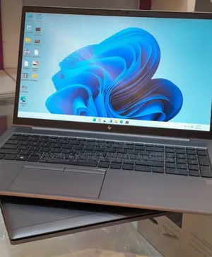 New Laptop HP ZBook 15 32GB Intel Core I7 SSD 512GB