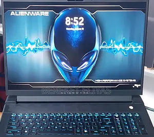 Photo - New Laptop Alienware M15 R3 32GB AMD Ryzen 9 SSD 1T