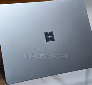 New Laptop Microsoft Surface 8GB Intel Core I5 SSD 256GB