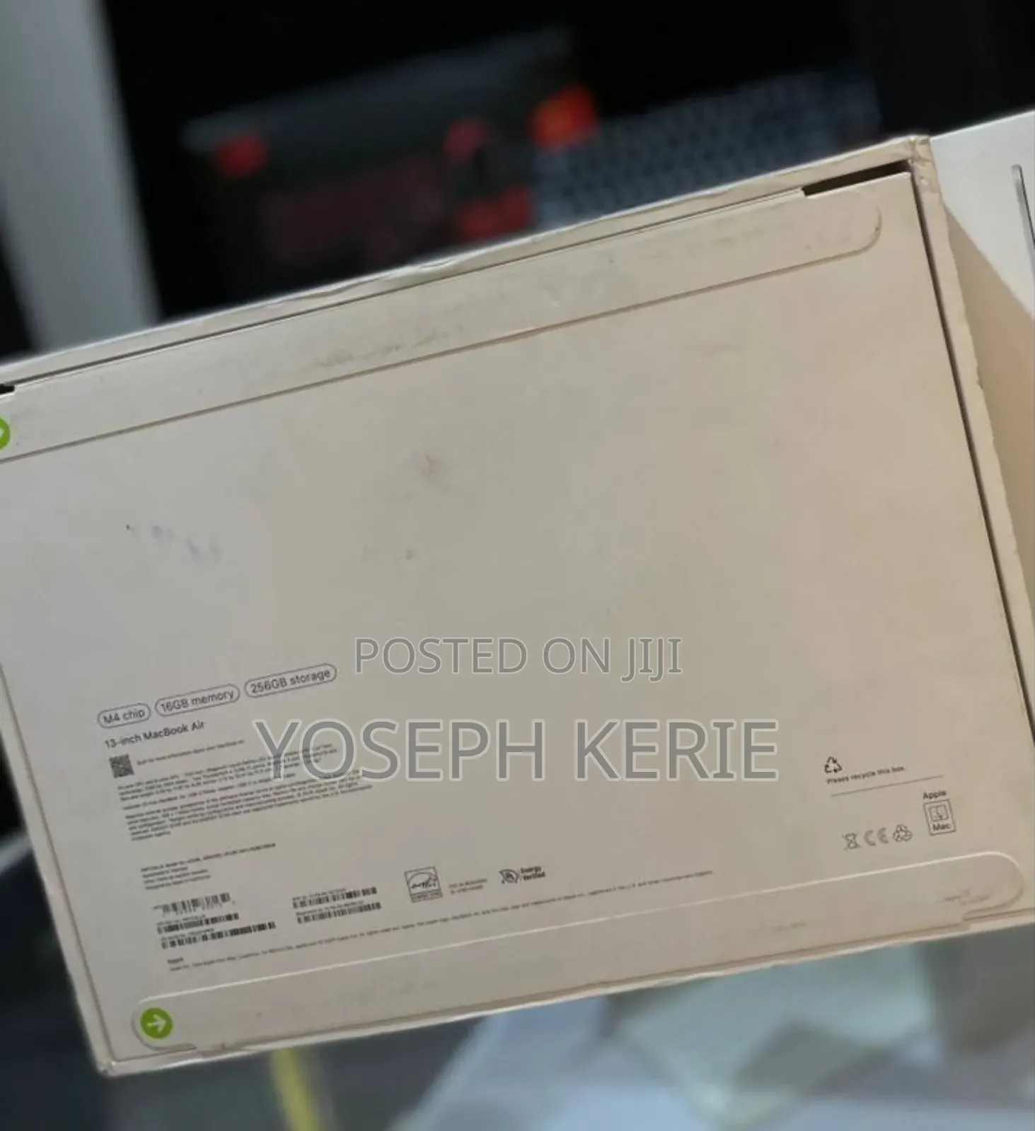 New Laptop Apple MacBook Air 2025 M4 13-Inch 16GB Apple M4 SSD 256GB