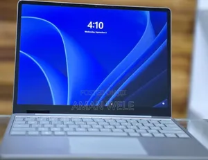 New Laptop Microsoft Surface 8GB Intel Core I5 SSD 256GB