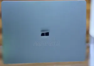 New Laptop Microsoft Surface 8GB Intel Core I5 SSD 256GB