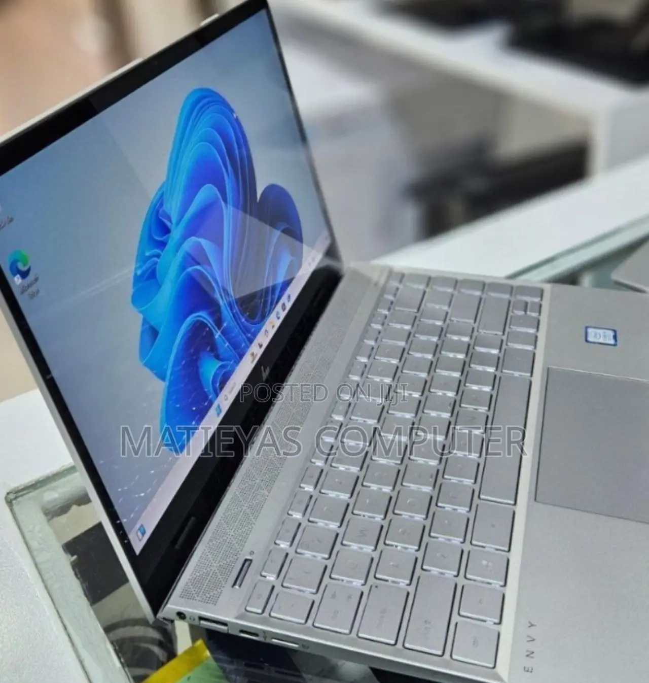 New Laptop HP Envy 13 4GB Intel Core I5 SSD 256GB