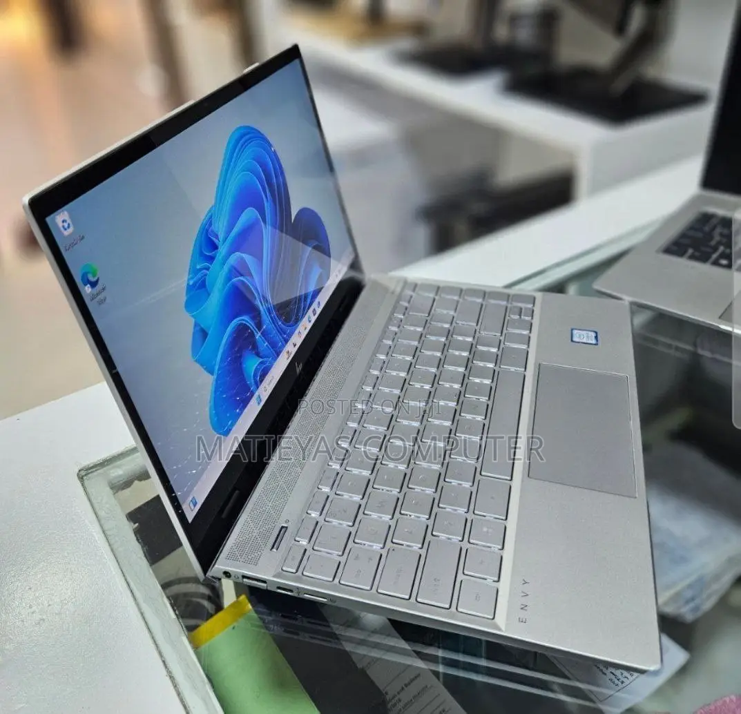 New Laptop HP Envy 13 4GB Intel Core I5 SSD 256GB