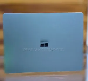 New Laptop Microsoft Surface 8GB Intel Core I5 SSD 256GB