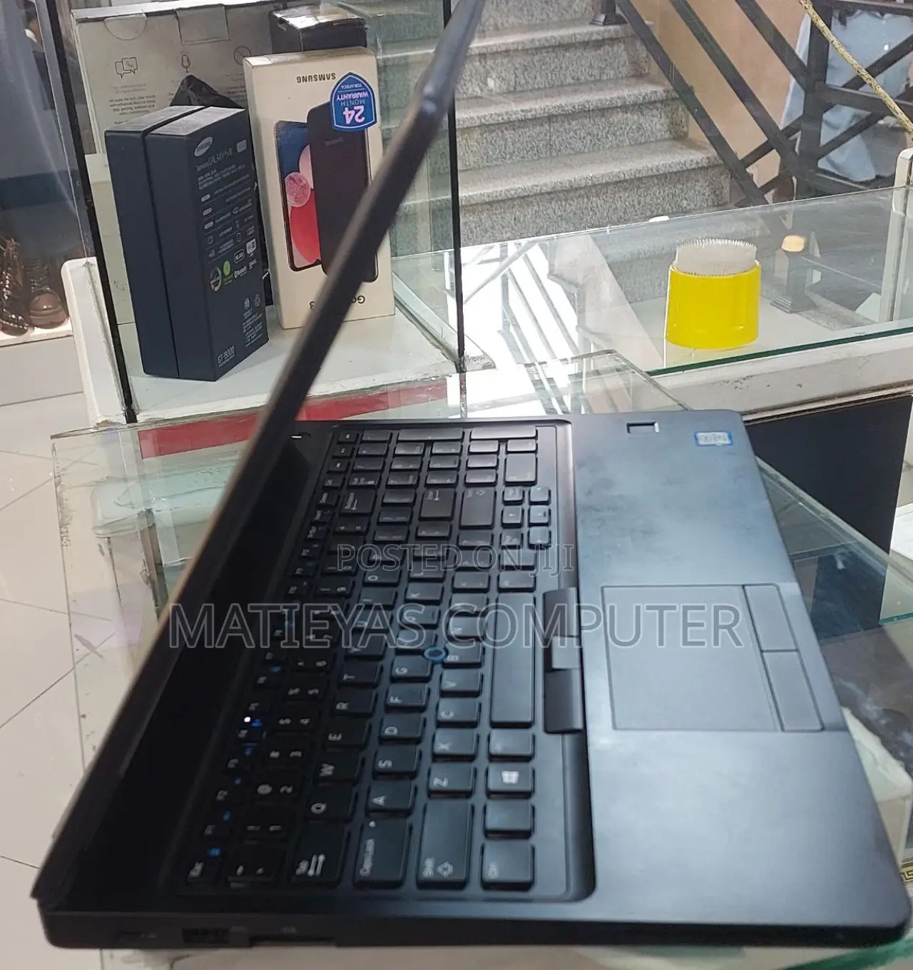 New Laptop Dell Latitude 5490 8GB Intel Core I7 SSD 256GB