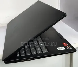 New Laptop Lenovo V15 8GB AMD Ryzen 3 HDD 1T