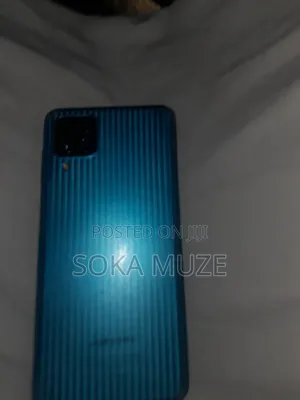 Photo - Samsung Galaxy M12 64 GB Blue