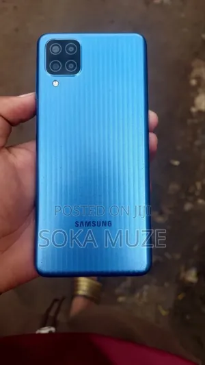 Photo - Samsung Galaxy M12 128 GB Blue