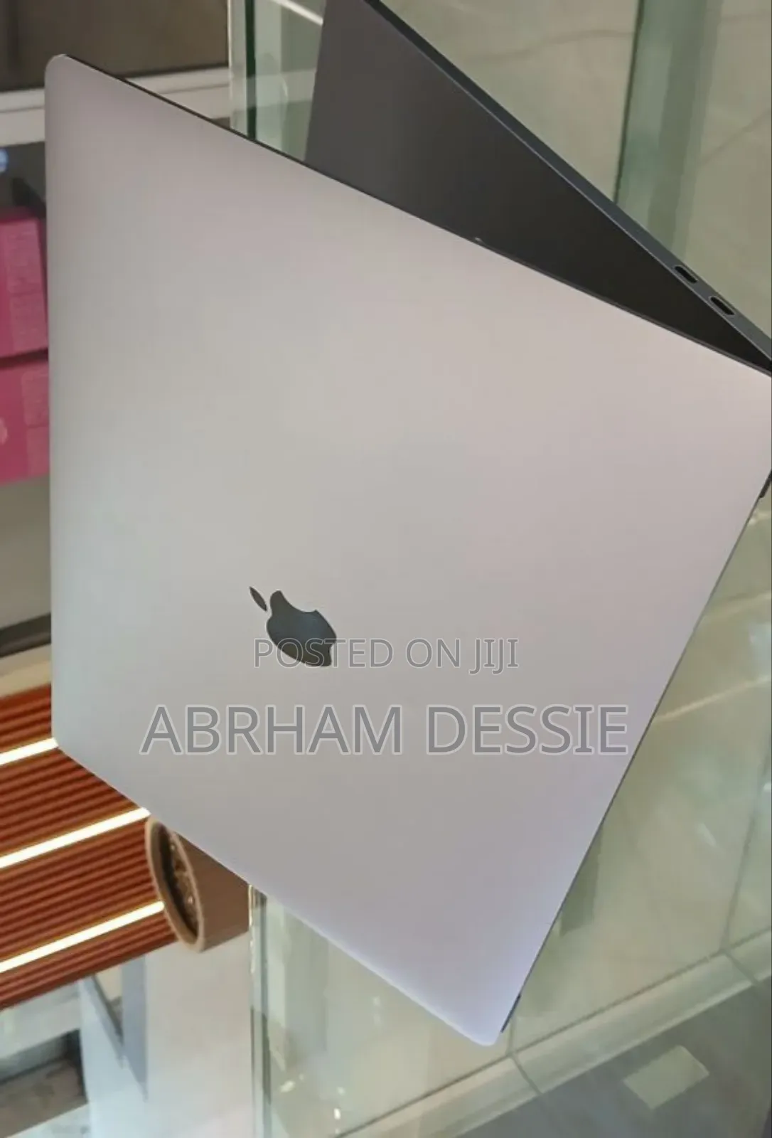 New Laptop Apple MacBook Pro 2019 16GB Intel Core I7 SSD 512GB