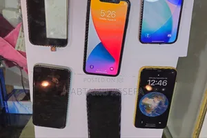 Photo - New Apple iPhone 13 Pro Max 256 GB Black