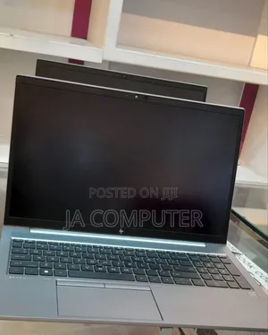 New Laptop HP Zbook Studio G7 32GB Intel Core I7 SSD 512GB