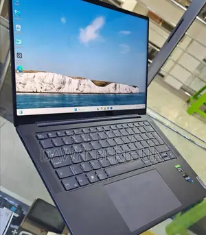 Photo - New Laptop Lenovo ThinkPad L13 Yoga 32GB Intel Core i7 SSD 1T