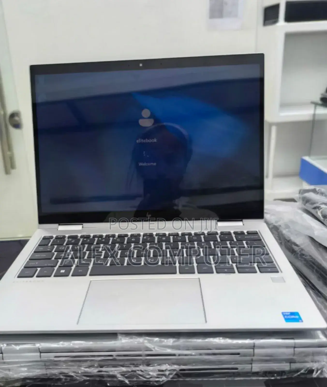 New Laptop HP EliteBook 840 G10 16GB Intel Core I5 SSD 512GB