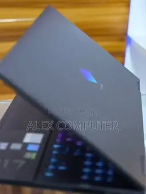 New Laptop HP Omen 17 16GB Intel Core I7 SSD 1T