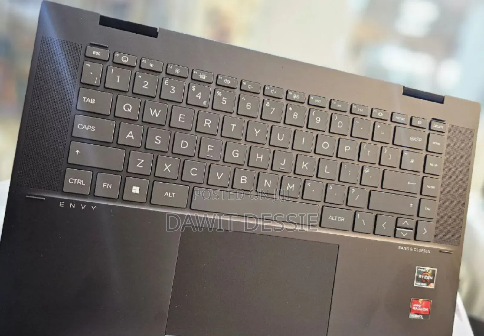 New Laptop HP Envy X360 8GB AMD Ryzen 5 SSD 256GB