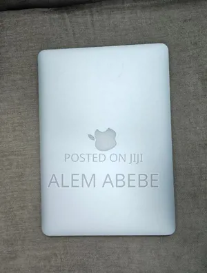 New Laptop Apple MacBook Pro 2015 8GB Intel Core I5 SSD 128GB