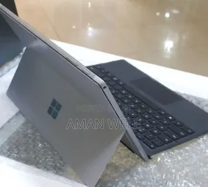 New Laptop Microsoft Surface 16GB Intel Core I7 SSD 512GB