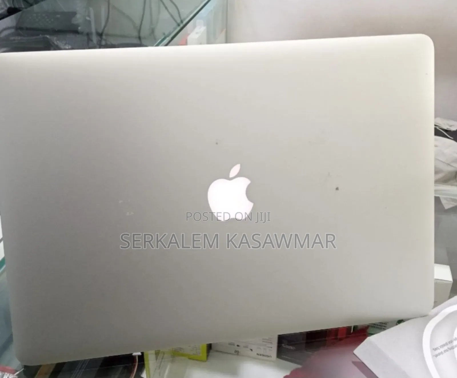 New Laptop Apple MacBook Pro 2015 16GB Intel Core I7 SSD 256GB