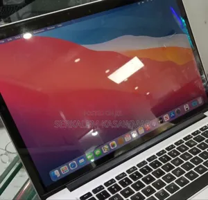 New Laptop Apple MacBook Pro 2015 16GB Intel Core I7 SSD 256GB