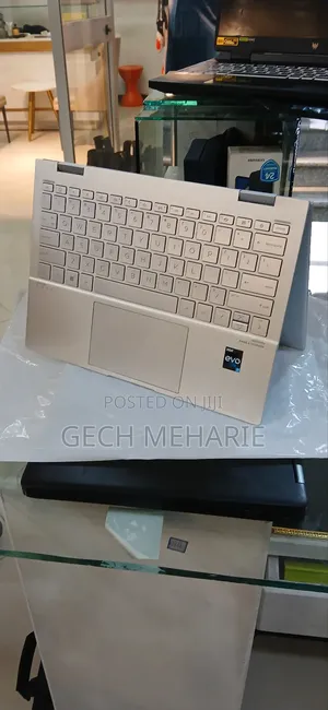 New Laptop HP Envy X360 8GB Intel Core I7 SSD 512GB