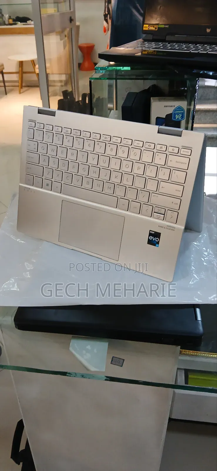 New Laptop HP Envy X360 8GB Intel Core I7 SSD 512GB