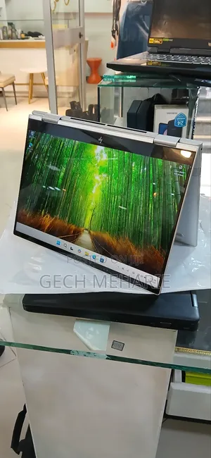 New Laptop HP Envy X360 8GB Intel Core I7 SSD 512GB