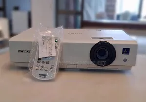 Photo - Sony Projector Model Name VPL-Dx102 Hardware