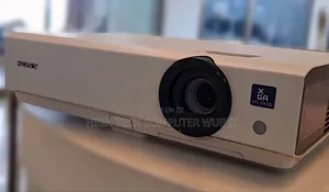 Sony Projector Model Name VPL-Dx102 Hardware