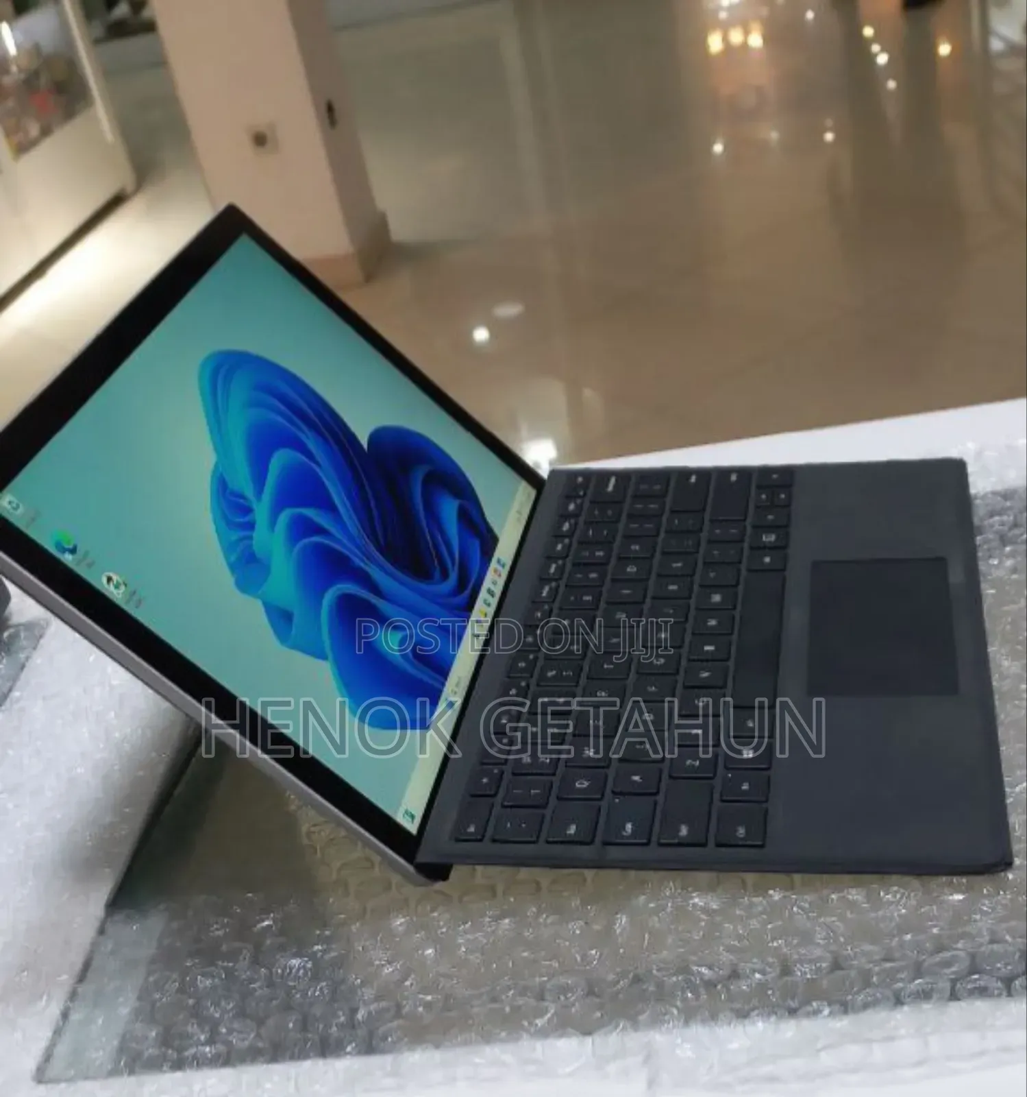 New Laptop Microsoft Surface Pro 5 16GB Intel Core I7 SSD 512GB