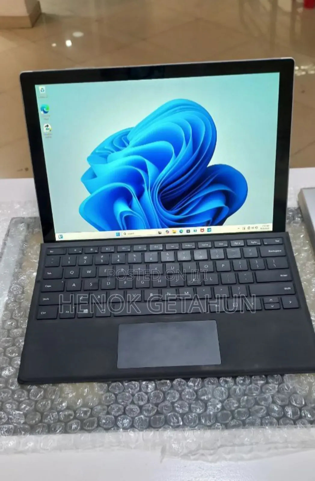 New Laptop Microsoft Surface Pro 5 16GB Intel Core I7 SSD 512GB