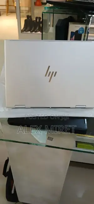 New Laptop HP Envy X360 8GB Intel Core i7 SSD 512GB