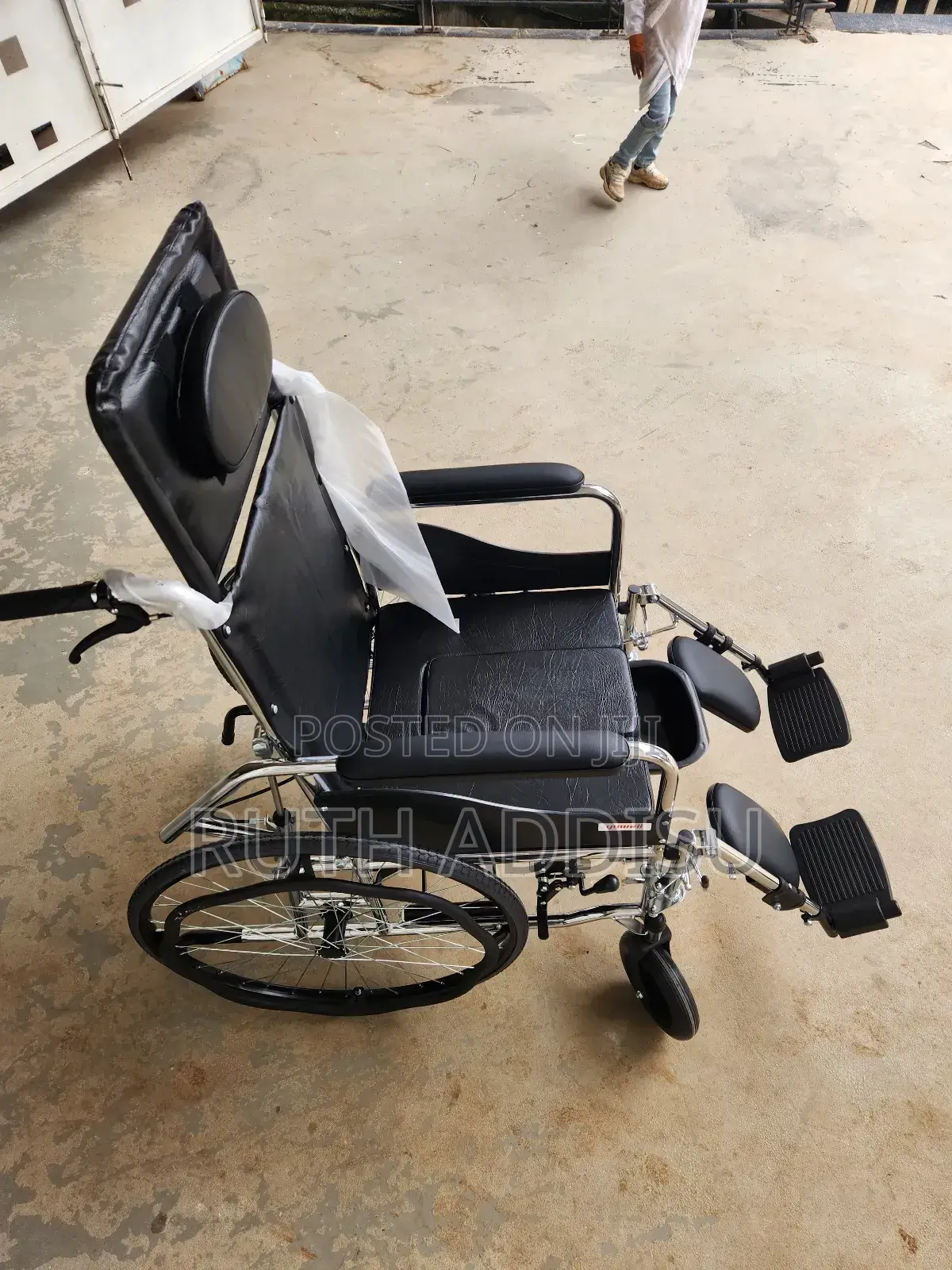 Wheelchair奢侈wheelchair宿主with Popo Medical Wheelchair痛批wheelchair