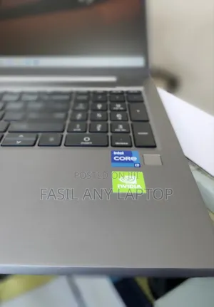 Laptop HP ZBook Firefly G8 4GB Intel Core I7 SSD 1T