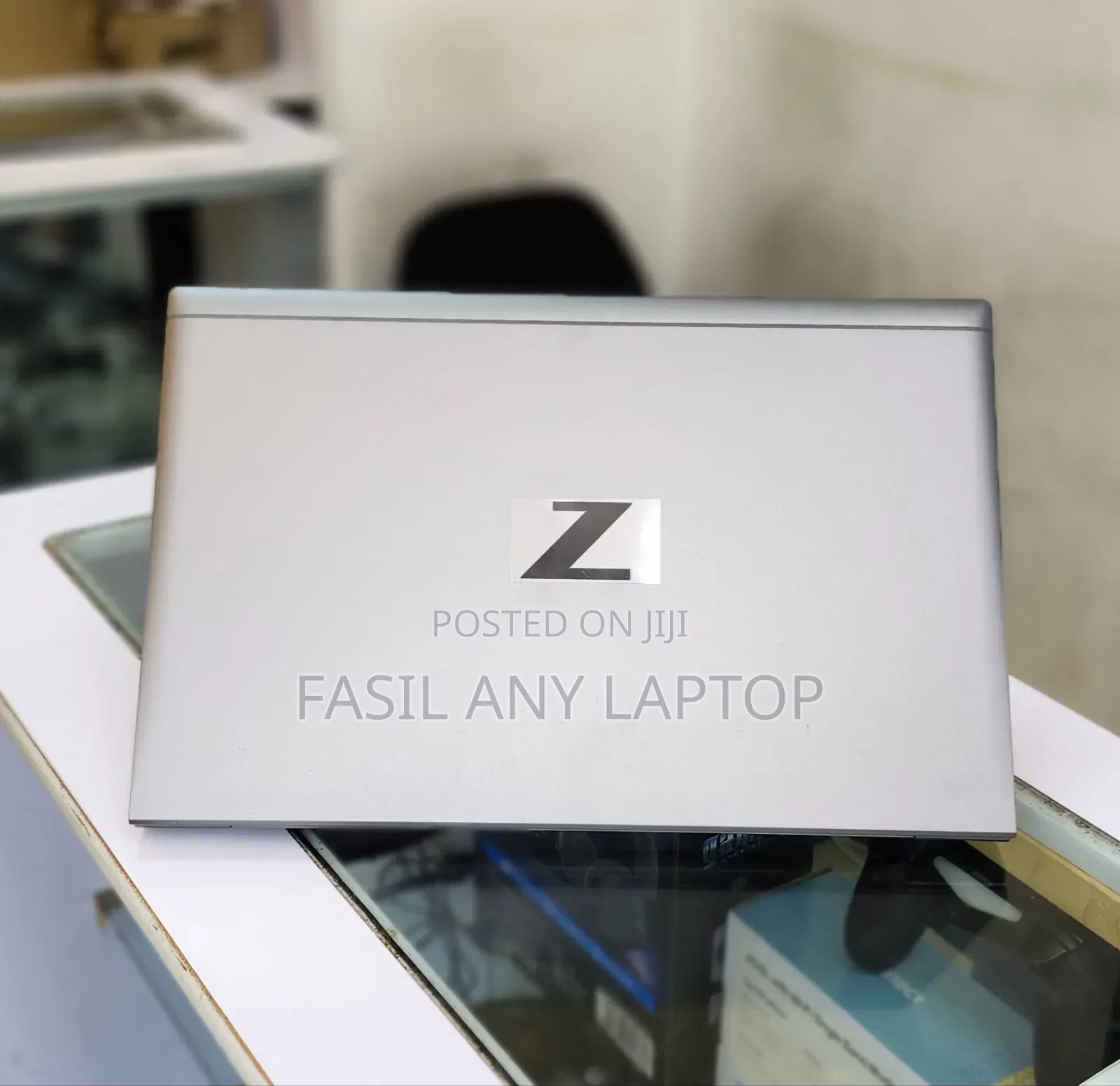 Laptop HP ZBook Firefly G8 4GB Intel Core I7 SSD 1T