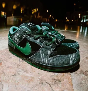 Nike Sb Dunk "There Skateboards"