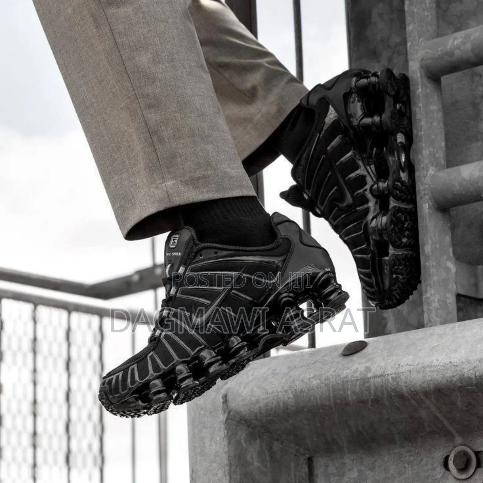 Nike Shox Triple Black