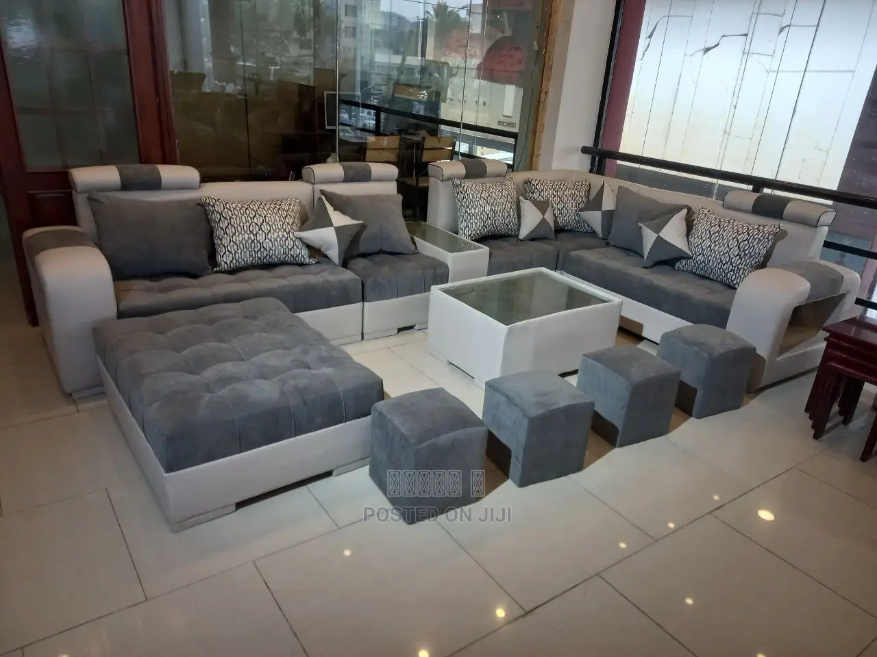 L Shaped Sofa With Table