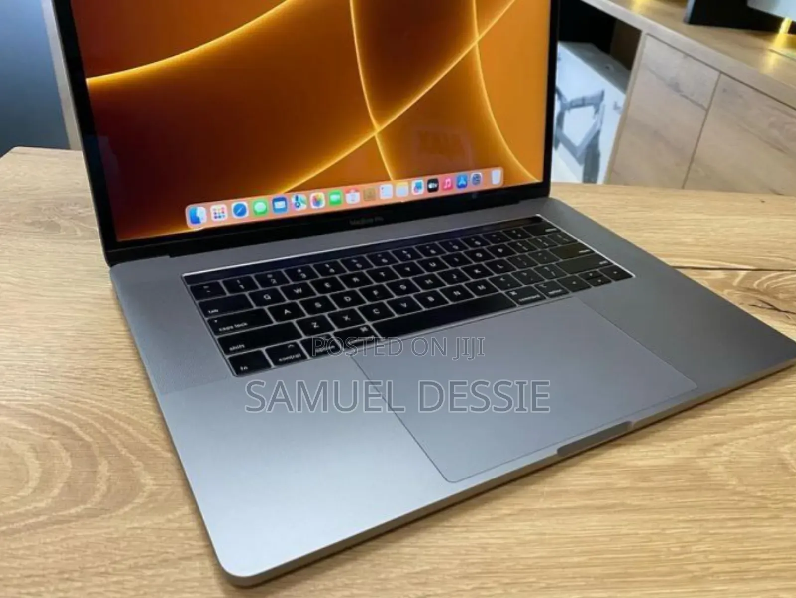 New Laptop Apple MacBook Pro 2017 16GB Intel Core I7 SSD 1T