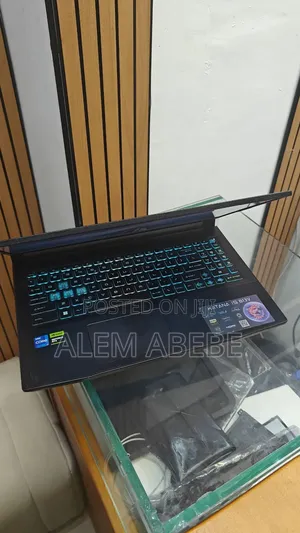 New Laptop MSI Katana 15 16GB Intel Core I7 SSD 1T