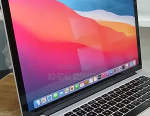 New Laptop Apple MacBook 2015 16GB Intel Core I7 SSD 256GB
